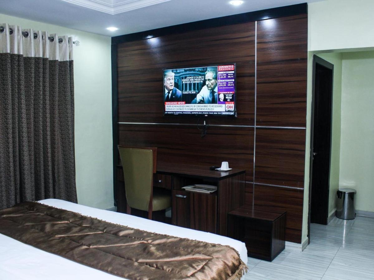 Six Diamond Hotel Ikeja Dış mekan fotoğraf