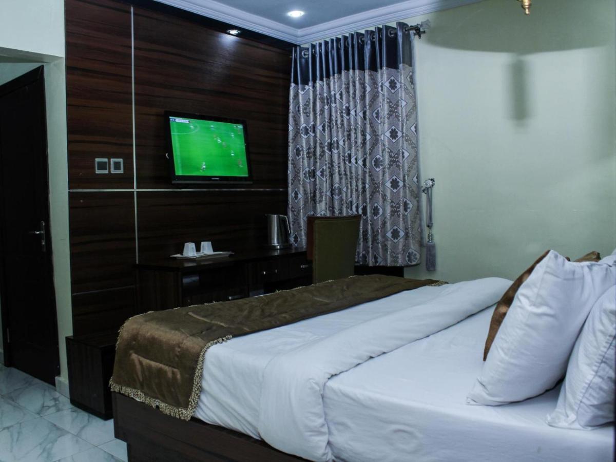 Six Diamond Hotel Ikeja Dış mekan fotoğraf