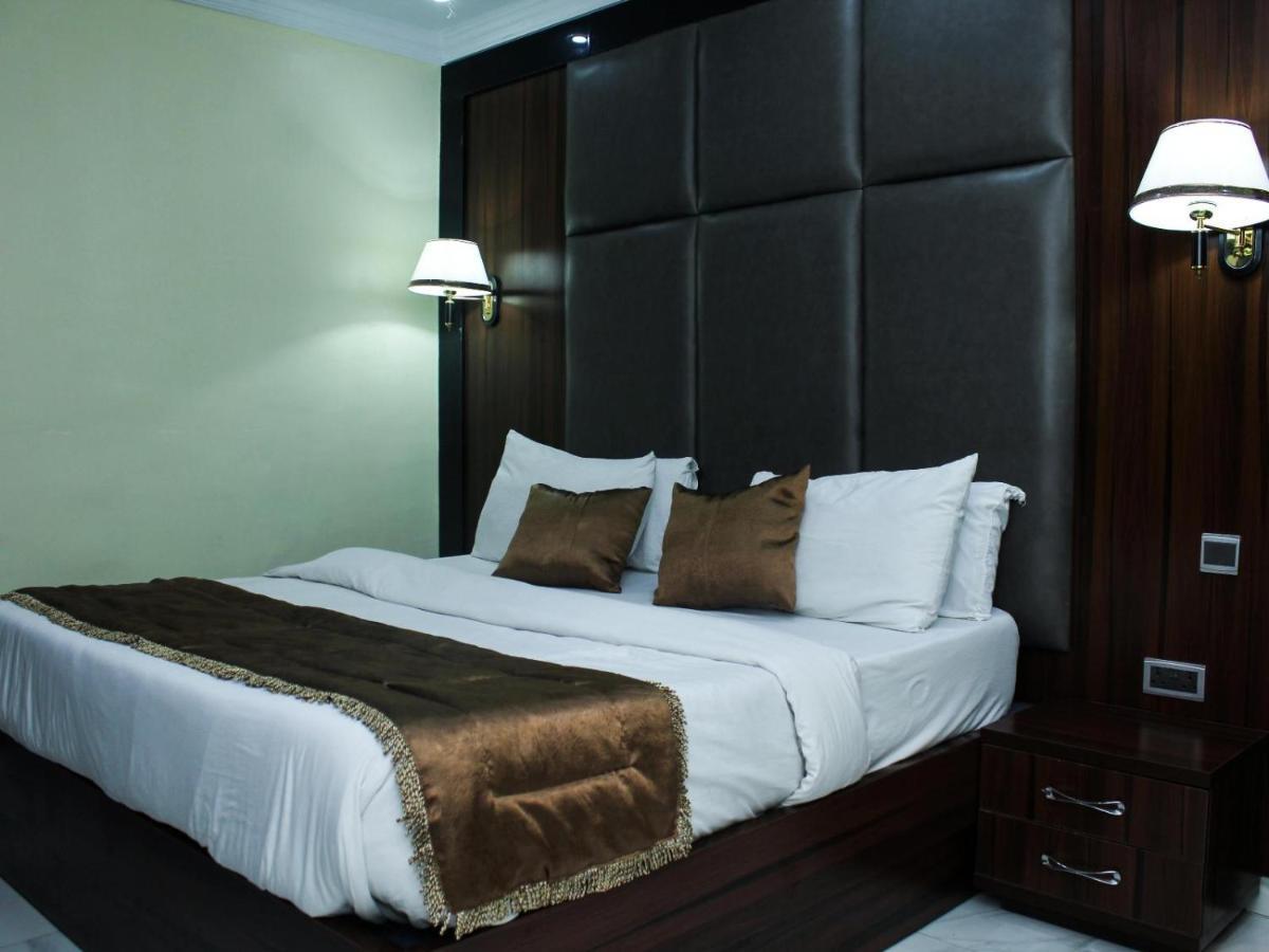 Six Diamond Hotel Ikeja Dış mekan fotoğraf